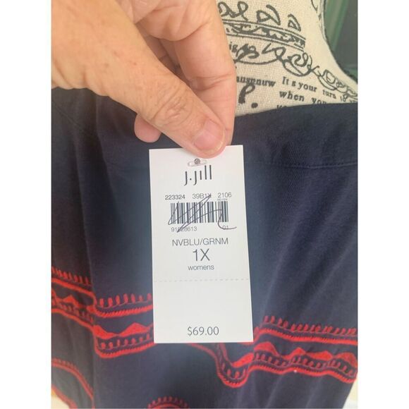 J. Jill Embroidered Knit Sleeveless Top Navy Blue Red  NWT - Picture 5 of 10